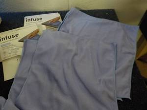 lot 68 image: 4 Infuse Microfiber Cloths...