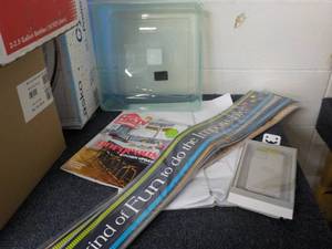 lot 78 image: Double Sided Borders, Tissue Wrappi...