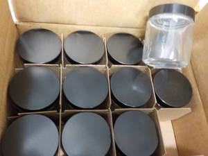 lot 133 image: 12 -4 oz Glass Jars with Covers...