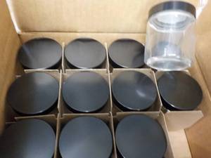 lot 134 image: 12 -4 oz Glass Jars with Covers...