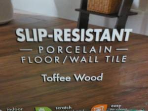 lot 200 image: 12 Cases Life Proof Slip Resistant ...