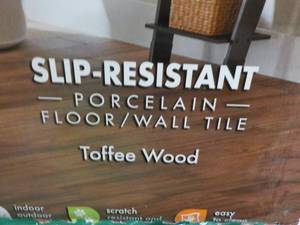 lot 202 image: 12 Cases Life Proof Slip Resistant ...