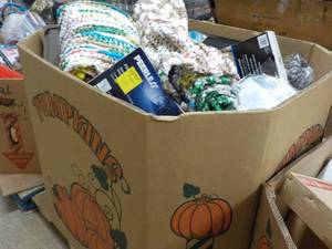 lot 213 image: Pallet of untouched Major Retailer...