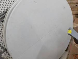 lot 216 image: 5 ft Diameter Round Collapsible Tab...