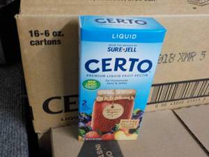 lot 231 image: Case of 16 - 6 oz Ctns Certo Pectin...