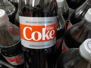 lot 259 image: 12 Pack 1.25 Liter Bottles Diet Cok...