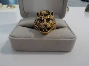 18 kt HGE Lion ring...