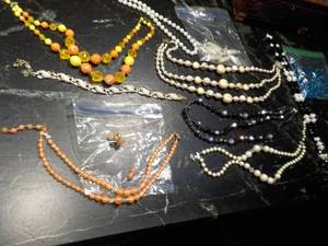vintage jewelry - some needing repa...