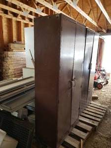 lot 7 image: Metal Storage Cabinet  Wardrobe