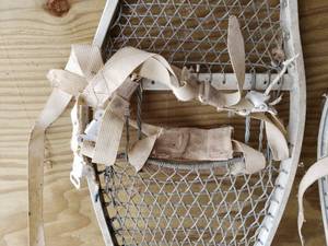 lot 35 image: Aluminum Snowshoes