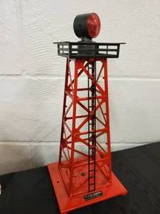 lot 7 image: Lionel Rotary Beacon Train Set Accessory