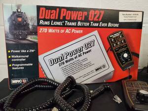 lot 19 image: Lionel Train Controller Dual Power O & O27 Gauge with Walk Around Controller