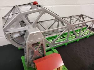 lot 50 image: Lionel Train Set Accessory Bascule Bridge 6-22972
