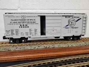 lot 64 image: Lionel Cotton Belt PS-1 SSW 75000 Box Car