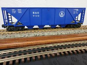 lot 80 image: Lionel Baltimore & Ohio B&O 9110 Hopper Car