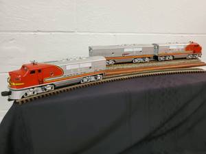 lot 97 image: Lionel Santa Fe Diesel Locomotive Trio