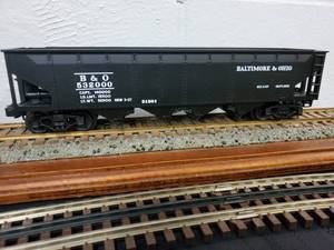 lot 109 image: Lionel Heavy Baltimore & Ohio B&O 532000 Hopper Car