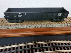 lot 119 image: Lionel New York City Gondola Car 6-6462