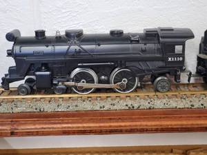 lot 130 image: Lionel Train Set with Accessories 6-11910