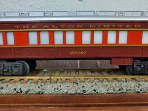 lot 152 image: Lionel Chicago & Alton Illuminated Chicago Passenger Car 6-9558