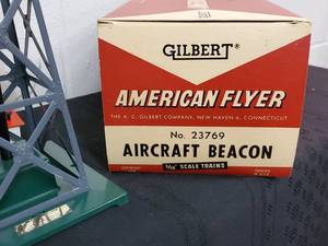 lot 155 image: American Flyer Aircraft Beacon No. 23769 in its original box.