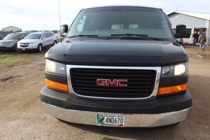 2010 GMC Savana 1500 Passenger Van - One Owner -