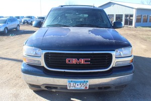 2005 GMC Yukon SLE 4x4