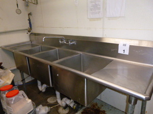 Universal 3 Compartment Sink