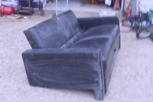Fish house couch futon