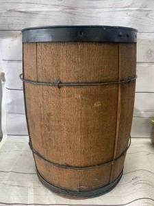 lot 2 image: Vintage Wood Keg  Barrel 17 Tall