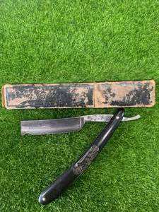 lot 9 image: Antique Fox Cutlery German Made Razor (sold $65 on Ebay)
