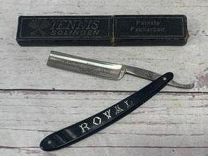 lot 12 image: Simmons Hdwe Keen Kutter K419 Royal Razor