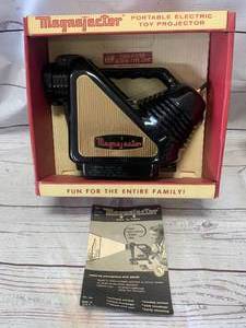 lot 80 image: 1960s Magnajector Toy Projector