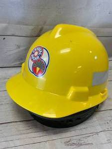lot 85 image: New Vintage Reflective Crystal Sugar Hard Hat