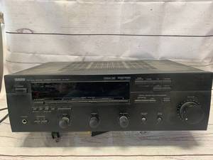 lot 98 image: Yamaha R-V701 Receiver (sold $69 on Ebay)