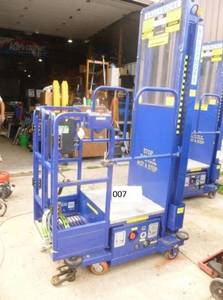 Ballymore lift. Tested & works. Will need 12 volt battery. As shown. THIS ITEM HAS A RESERVE