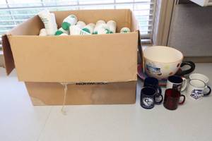 lot 6 image: Huge Box of Water Bottles, Mugs, Flower Pot