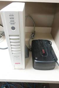 lot 33 image: 2 APC UPSs - Back-UPS NS 1250 & Back-UPS 350