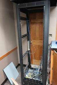 lot 77 image: Computer Cabinet