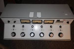 lot 137 image: Rockwell Collins IC-6A Audio Console
