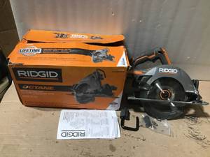 lot 34 image: 18-Volt OCTANE Cordless Brushless 7-14 in. Circular Saw (Tool Only)  USED