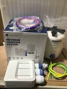 lot 57 image: Under Sink Reverse Osmosis Water Filtration System by GE in good condition