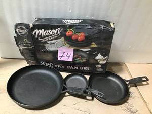 lot 74 image: Mason Craft & More (3) piece Cast iron frying pan set in good condition
