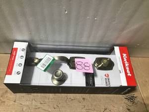 lot 88 image: Belleview Antique Brass Single Cylinder Door Handleset with Tylo Door Knob Featuring SmartKey Security by Kwikset in good condition