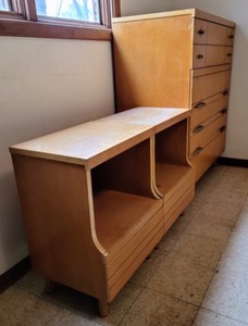 lot 3 image: MCM Dresser And Nightstands