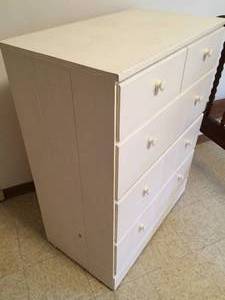 lot 113 image: Five Drawer Dresser