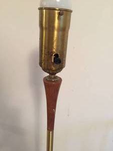 lot 116 image: Vintage Floor Lamp