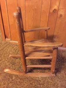 lot 123 image: Vintage Childs Rocking Chair