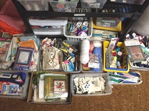 lot 140 image: Large Lot of Sewing Notions