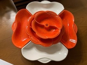 lot 60 image: Vintage Serving Dish- Orange and White